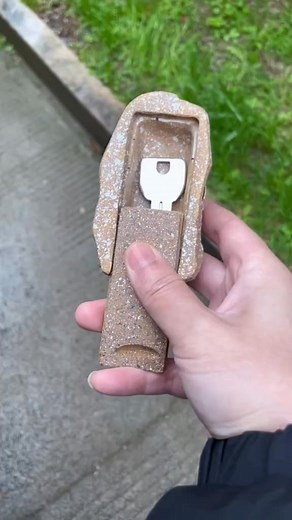 22K views · 31 reactions | Sure na safe mo na spare key mo kapag sa ganitong lock mo nilagay, pwedeng pwede mo ilagay sa gilid ng mga halaman mo. Dito mabibiIi   https://s.shopee.ph/4VPtWWSg04  Laz: https://s.lazada.com.ph/s.rKbYr?cc | Our Lady of Manaoag | Facebook