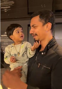 අක්කයි bossai ගොඩක් හැඟීම්බරයි - සිංහල කෙටි වීඩියෝ විස්තරය