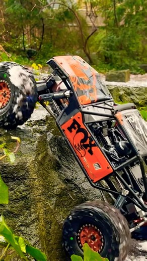🚨CAPRA UTB10 HARDCORE CRAWL ❤️ #rccar #axialcapra #rccrawler #rcoffoad