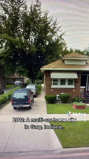 What a difference a decade makes.. #abandoned #abandonedhome #garyindiana #indiana #rundownbuildings