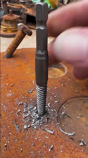 Screw extractor Good tools to share Easy screw removal