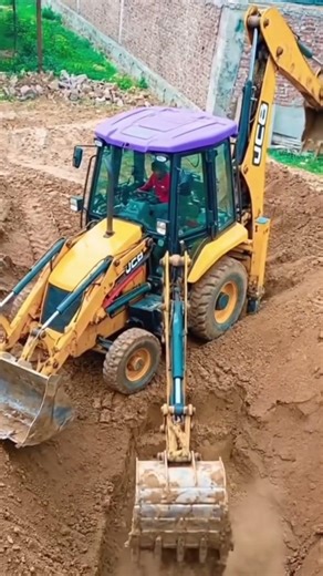 I’m Trying To Understand What’s Happening Here 😂 #construction #funny