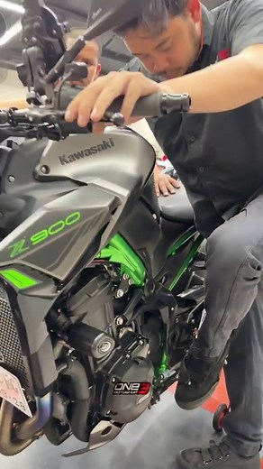Setting TransLogic Quickshifter on Kawasaki Z900 2023 Mr. @_luinski 😎😎😎 #one3kawasakiz900 #one3translogicquickshifter #kawasakiz900 #translogicquickshifter Come and Visit Our Showroom and Workshop at : Pergudangan T8 No.30 Alam Sutera. Tangerang Selatan, Banten, Indonesia . Website : www.One3Motoshop.com . Youtube: One3 Motoshop Facebook: One3 Motoshop . Retail & Wholesale Consultant: . Fui Fui / Fridayanto 62-812-8375-5734 @fui_one3motoshop . Aldo 62 878-7204-9997 @aldo.one3motoshop . James 