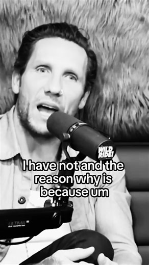 Brandon Novak talks about Bam Margera's recent struggles with sobriety. 🌟🎥 Brandon Novak opens up about Bam Margera's recent struggle with sobriety in this poignant and enlightening video. As a former professional skateboarder and reality TV star, Novak offers a distinct viewpoint to the discussion, illuminating the difficulties and achievements associated with addiction treatment. 💪❤️ He offers perceptive answers on the challenges of maintaining sobriety and the significance of persistence a