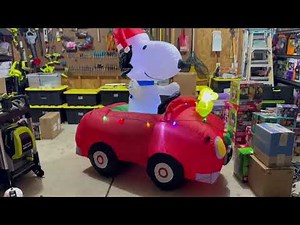 Review: Snoopy Driving Car Christmas inflatable