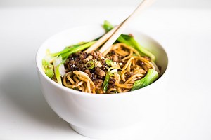 Chinese Dan Dan Noodles ~ easy authentic recipe!