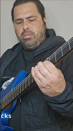 This Guitar Lost Its Heads