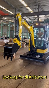 China mini excavator #excavator #digger #loader #excavators #diggers #miniexcavator #minidigger #minipelle #minidiggers #tractor #excavatorsforsale #earthmoving #earthmover #excavatorattachments #attachment #excavatorattachment #electricexcavator #batterypowered #newenergyexcavator #backhoe #forklift #slewingbearing #hydraulicmotor #rotarytableslewingsupport #excavatorpartshop #hydraulic #lawn #lawnmower #mower | Mini digger mini excavator