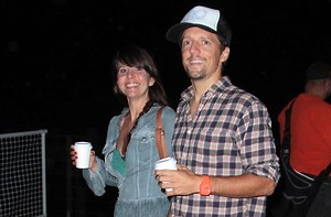 Jason Mraz Marries Christina Carano – See the Pic!