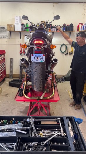 Yamaha VMax 1700 with Voodoo exhaust . DD clutch mod . Coolant fluid flush . Oil change . Brake fluid change . Air mod . Will send the ECU to flash later . | Trung Huu Phan