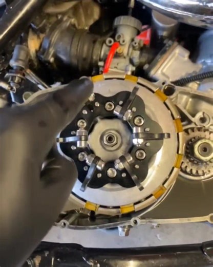 Yamaha banshee clutch lock 🔓🔥🔥 #roncamosporquepodemos♻️🏁🔥 Mec:Basura ♻️ Team:Factory 💪 Obed:Performance🚛 | Mec:Basura Team:Factory