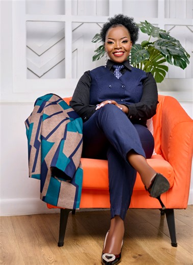 Bold Women’s Power Suit for Unforgettable Style