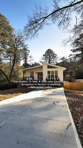 Stunning 5-Bedroom Bungalow in Decatur, GA