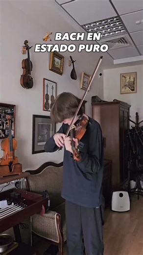 Prof. Edson Soterio | Digital & Música on Instagram: "🎻 BACH EN ESTADO PURO Qué interpretación tan limpia y concentrada, fraseo claro, energía contenida, y ese timbre del violín que llena la sala sin esfuerzo. Cuando el instrumento responde así, la música parece hablar sola. CRÉDITOS: Daniil Bessonov @violini5t @scroll.fineinstruments @prof.edsonsoterio @tipsmusicaleshoy @musicaesvidafeliz @tutivirales 🔗 Haz clic 👉🏻 https://musicaesvida.com/bio/ #MusicaEsVidaFeliz #TipsMusicalesHoy #Bach"
