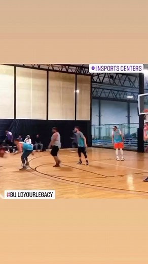 How many dunks you averaging per game in a 8ft rim league 🤔👀 (legacy_leagues/TT) | Ballislife