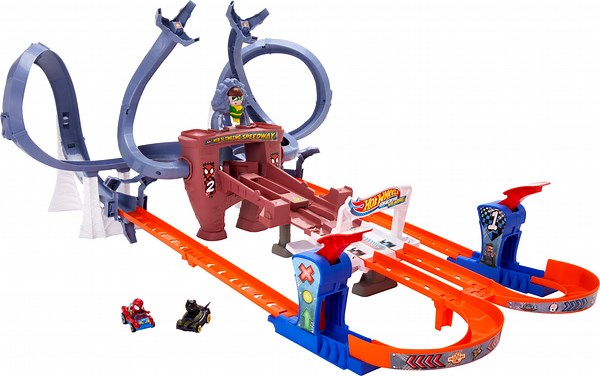 Hot Wheels RacerVerse Spider-Man’s Web-Slinging Speedway Track Set with 2 Hot Wheels Racers