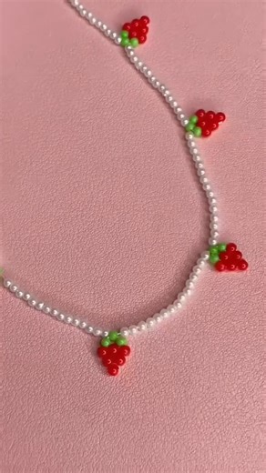 66K views · 1.3K reactions |  Comenta “QUIERO” y te compartiré tutoriales paso a paso para que hagas tus propios collares y potencies tu marca de bisutería con estilo   @emprende.con.bisuteria #bisuteria #accesorios #jewelry #pulseras #aretes | Emprende con Bisuteria | Facebook