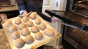 Our favorite rolls! Great for dinner rolls or as hamburger 🍔 buns! Not eggy and NOT full of cheese! Recipe: https://www.simplefunketo.com/blog/ketobreadrolls | The Keto Dad