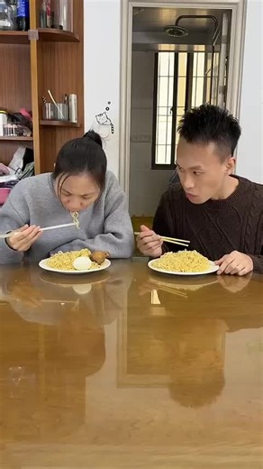 Charlie Chaplin: A Journey Through Silent Comedy