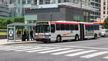 Philadelphia tops major US cities for closest average bus stop distance