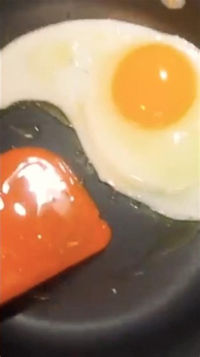 EGG OVER EASY 🥚 Master Technique 😋 #foodie #cooking #egg #tutorial