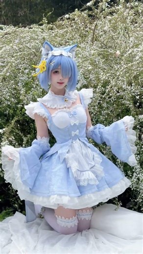 Beautiful Cute Chinese Girl cosplaying Rem Re zero