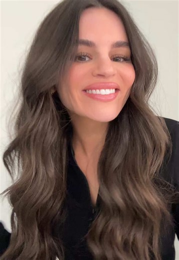 if only getting ready was this easy… branding photoshoot today. 📷 #firsttransitionvideo #photoshoot #femaleentrepreneur #orthodontist #dentaltok my little one will likely say I’m being cringe in this video. 😆