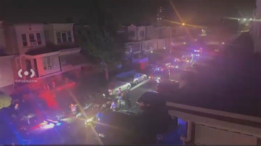 2 teens arrested, 1 still wanted after robbing 2 people in Philly