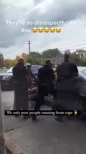 Adrenaline-Pumping Chase: People Running from Cops