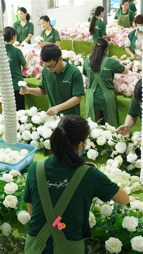 Angela Flower on Instagram: "Welcome to Angela Flower, our brand was founded in 2013. Our team has more than sixty persons, our company is located in China. Our main business is exporting wedding party artificial flowers to the whole world. We have a three-story factory and warehouse, total 3,000 square meters. In the past 10 years, we have accumulated overseas orders total five million orders quantities, and has been highly evaluated by our customers. Our featured service is exclusive customiza