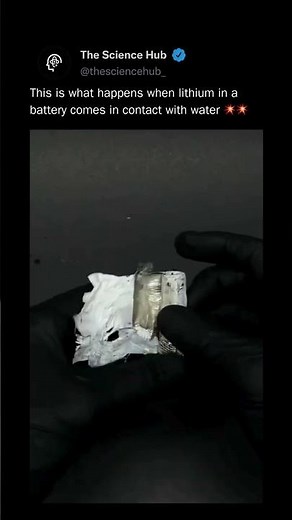 Lithium Explosion in Water