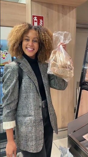 How much does it cost: American vs. German breakfast