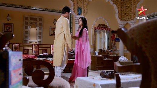 38K views · 476 reactions | Sandhya mission par jaane se pehle jeena chahti hai har lamho ko! Kya #Sandhya ka raaz aayega baahar? Iss Dilchasp Kahani ko Jaanne ke liye dekhiye #DiyaAurBaatiHum! #starplusoriginal #diyaaurbaatihum #sandhya #sooraj #dabh #ips #serialupdates #serial #show #entertainment #episode #television #trp #viral #highlights #trending #explore #moments #comedy #drama #family #love #trp #facebookpost #facebook | StarPlus | Facebook