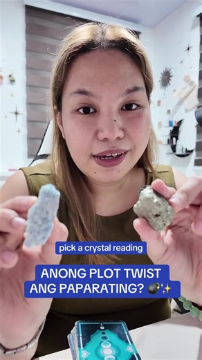 cy | tarot reader 🧿 (@cyxtarot)’s video of crystals