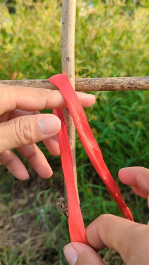 Easy Tie A square Lashing Technical.