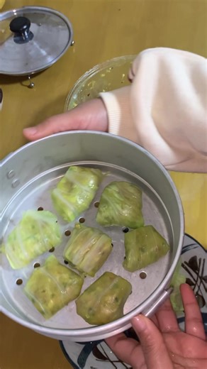 Healthy Cabbage Wrapped Momos Recipe