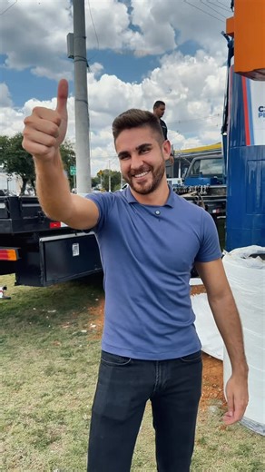 Kauãn Berto | Prefeito de Cajamar on Instagram: "TOTENS COM 10 CÂMERAS QUE ALCANÇAM MAIS DE 1KM COM LEITURA FACIAL E PLACA SMART CAJAMAR, AVANÇANDO! 🚀 Totem com 10 metros de altura, equipado com leitura facial, leitura de placas, botão de emergência e alcance de até 1km, reforçando a segurança e a tecnologia a serviço da nossa cidade. Serão 10 totens instalados em pontos estratégicos, começando pelo Polvilho, seguindo para Jordanésia e demais bairros, sempre nas entradas e saídas de Cajamar. Ma