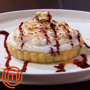 1.6M views · 10K reactions | Maple pastry cream tart with meringue & blueberry coulis  | MasterChef World | Facebook