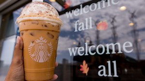 When do Starbucks, Dunkin’ Donuts fall menus come out? See predicted dates, menus