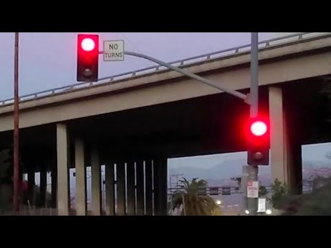 (BEFORE) Simple Old Traffic Lights Near Freeway (El Cajon Blvd & I-8 West)