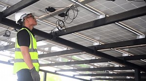 Engineer Technical Service Checking Installation Solar Arkivvideomateriale (100 % royaltyfritt) 3578923177 | Shutterstock