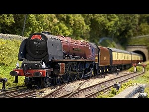 The Final Trains of Summer - Yorkshire Dales Model Railway