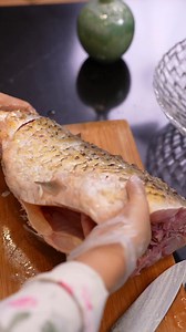 598K views · 4K reactions | Chơi đồ hàng mà trúng số câu dc con cá gì to quá trời quá đất các bác ơi. Đây là cá gì ạ? Em đem hấp xì dầu và làm chuối đậu cùng Linh thui. | Ngo Thuy Linh | Facebook