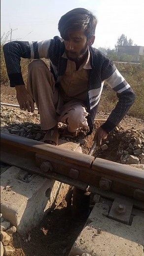 Railway Track Maintenance Using Hydraulic Jack System #workercrafts