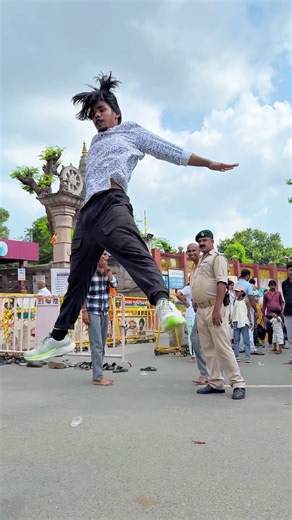 Police got shocked😱One like for india 🇮🇳 talent 🥹 #youtubeshorts #insanetalent #policereaction