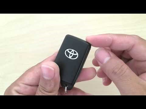 How to change Toyota wireless remote smart key's battery