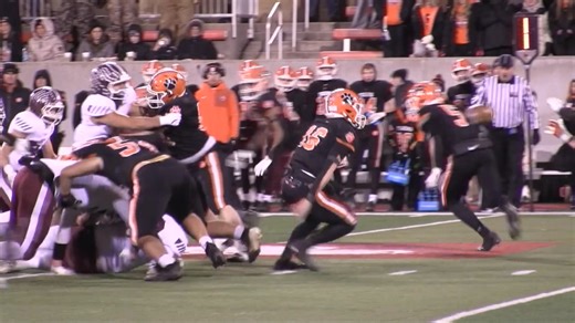 Both teams would score twice in the 2nd quarter but a converted 2-point conversion sent the Rockets to the locker room with a 29-28 lead. | Unity Rocket Football Video