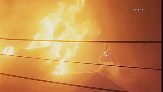 Video: Deadly California house fire - Statter911