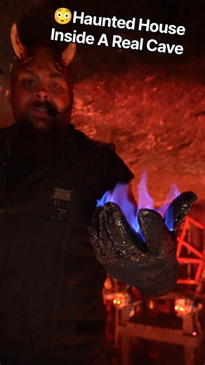 This Haunted House Is UNDERGROUND?! 😳 #hauntedhouse #halloween #cave