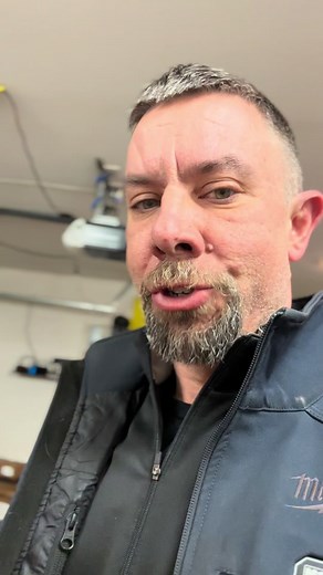 This is only my opinion in the way the software is written as to why Ford has this problem, but I do not see it on the GM side. #ford #gm #10l80 #10l90 #10r80 #10l1000 #transmission #transmissionbuildersoftiktok #mechanicsoftiktok